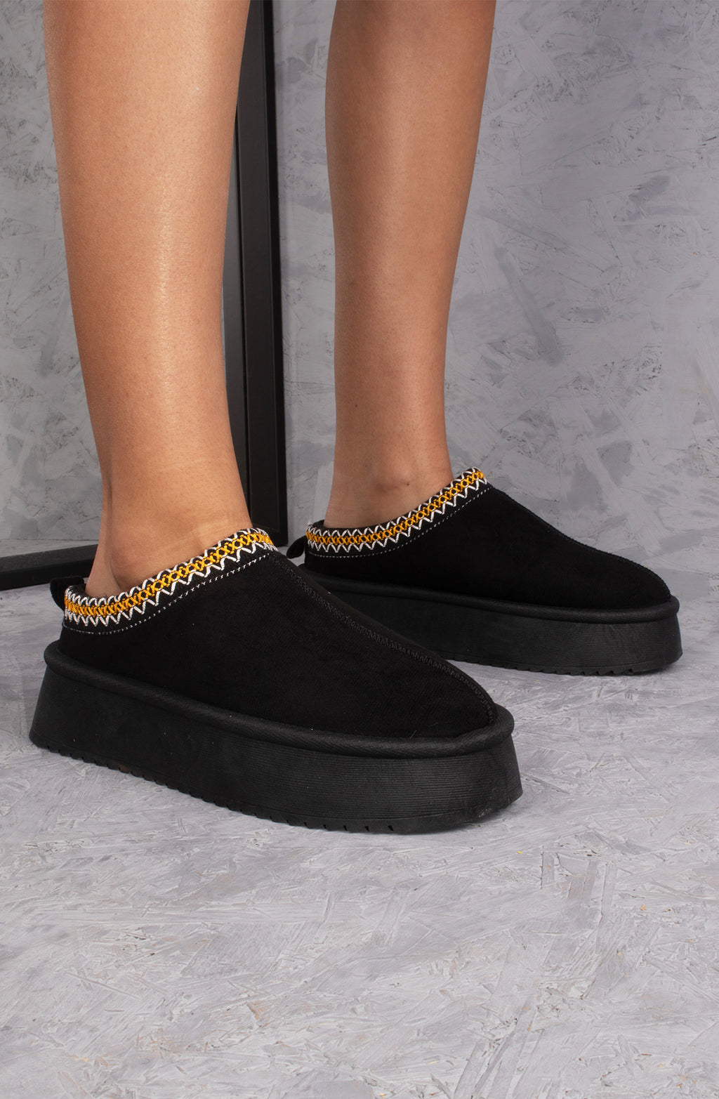 Vanilla Suede Embroidered Chunky Platform Slippers Shoes - Black