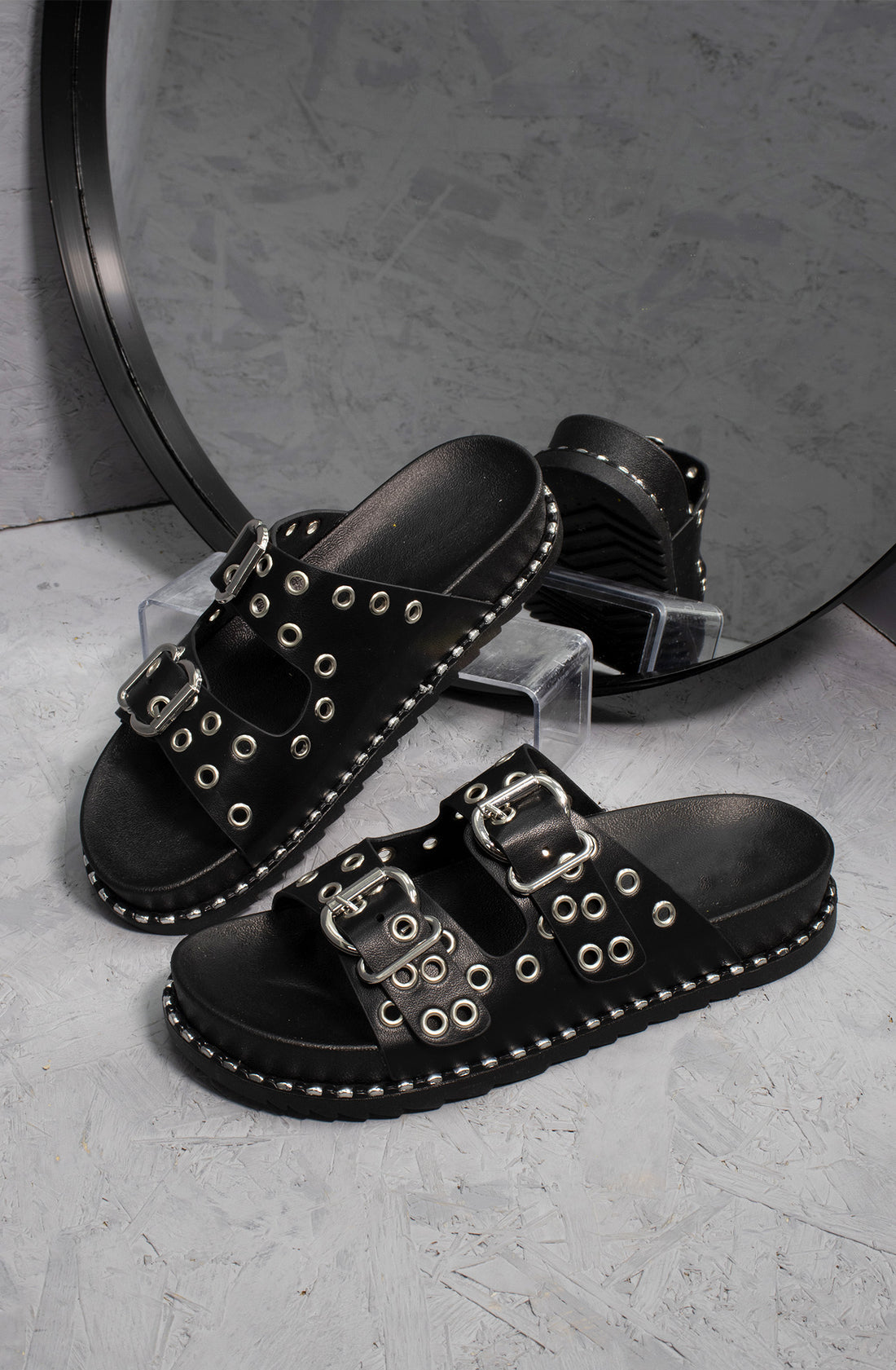 Made You Look Chunky Eyelet Buckle Sandals Black