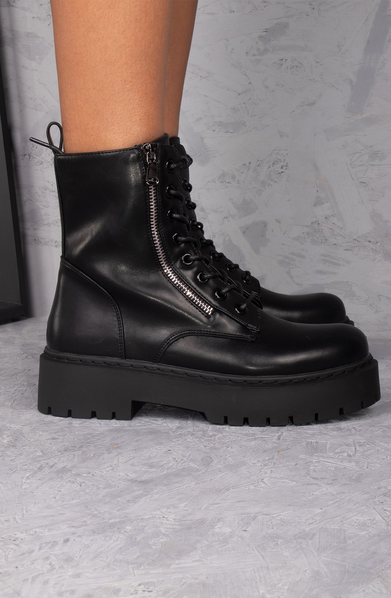 Remi lace up boot over store the knee