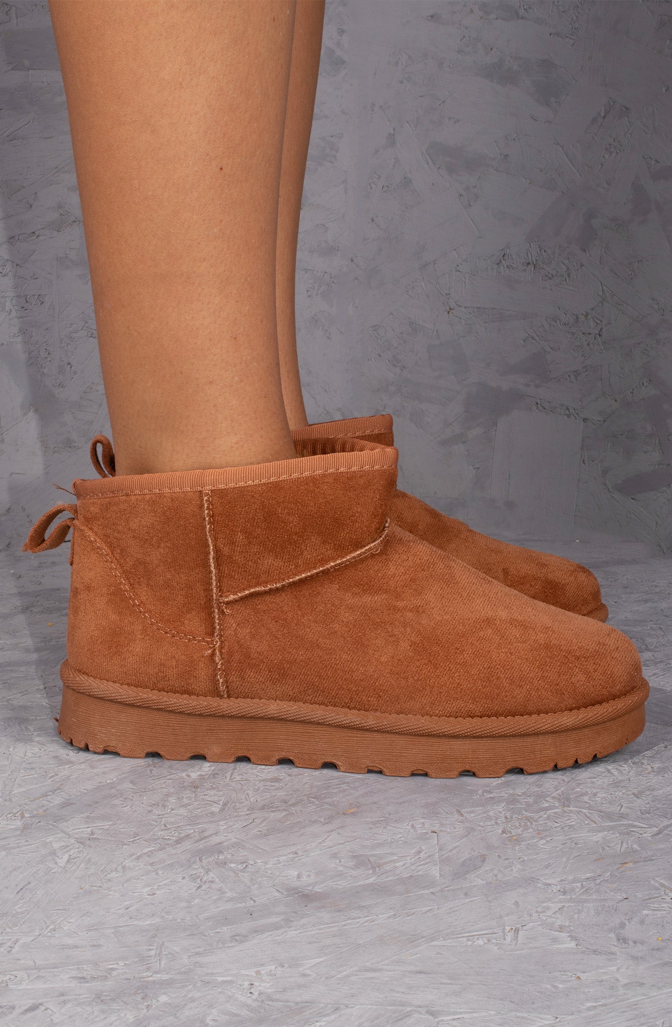 Ultra Mini Ankle Length Faux Fur Lining Boots In Chestnut Camel Faux Suede