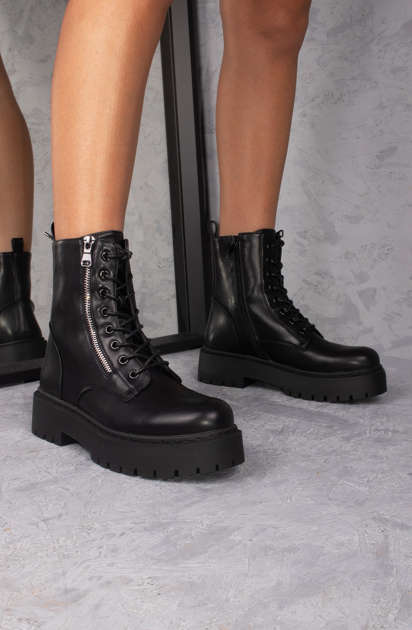 Black chunky hot sale platform boots