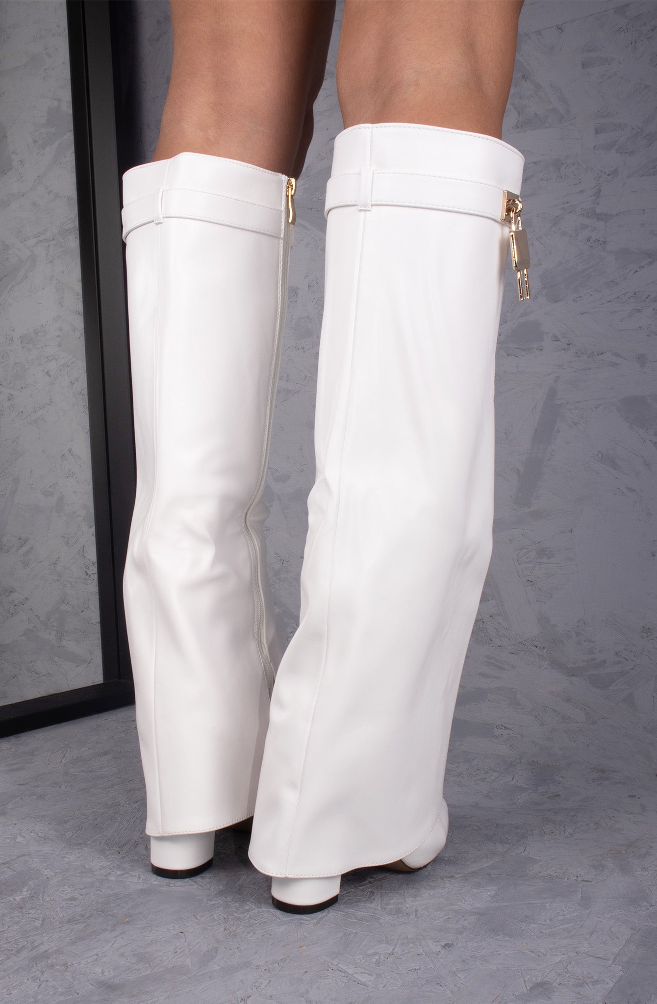 White leather over 2024 the knee boots