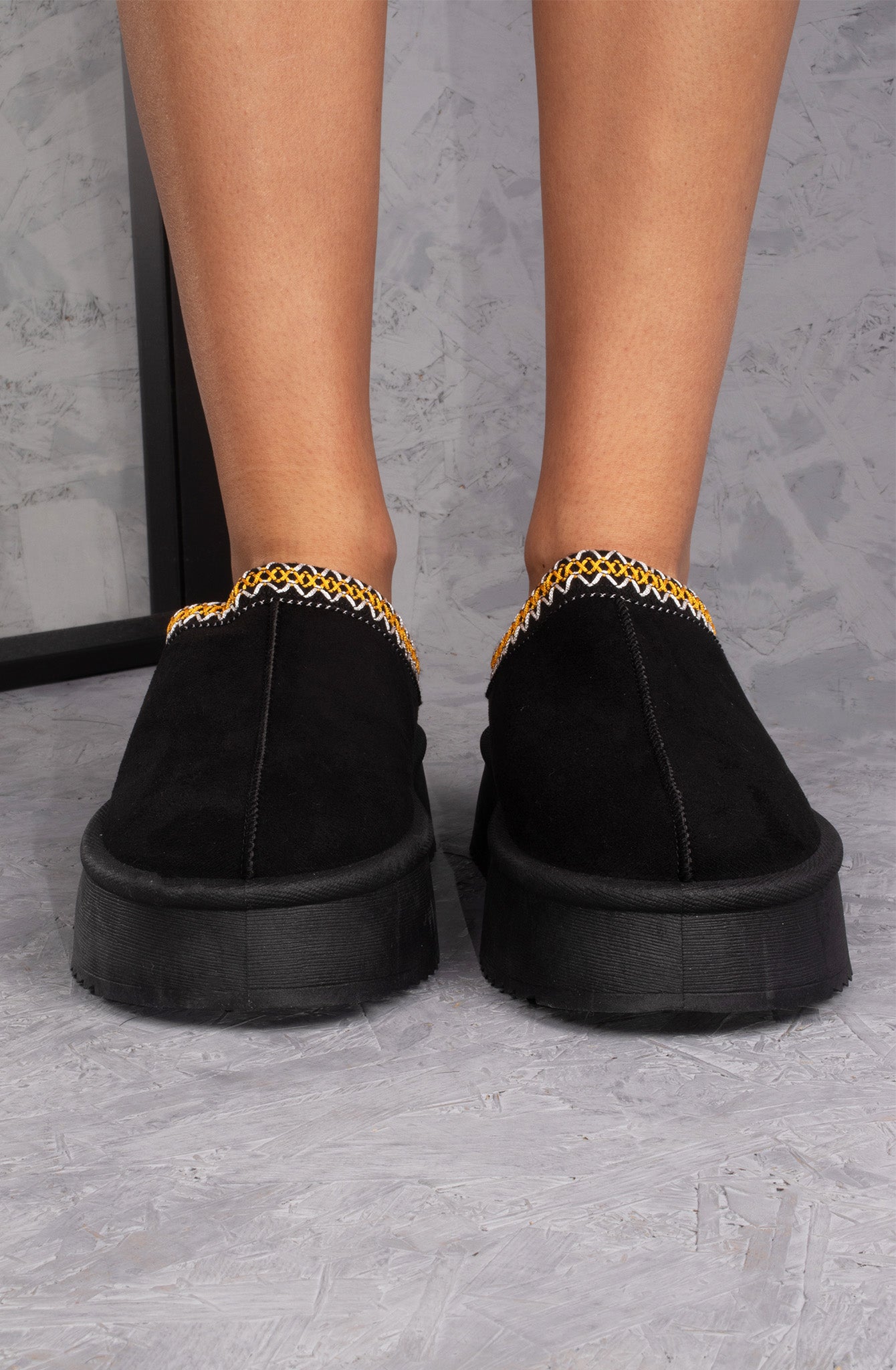 Vanilla Suede Embroidered Chunky Platform Slippers Shoes - Black